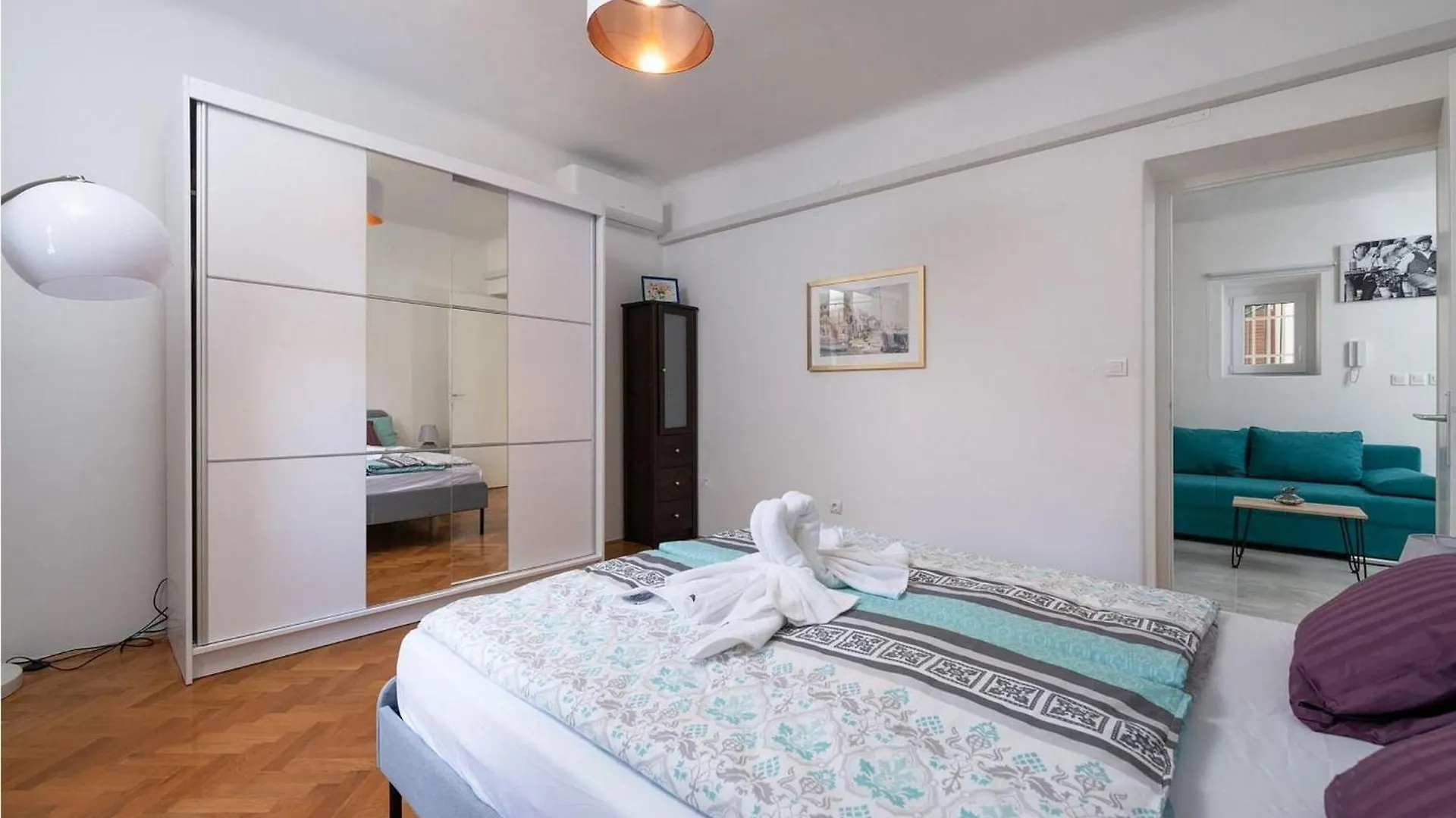 Old Place Apartment Pula 0*,  Croatia