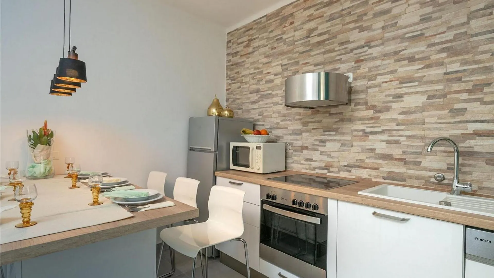 Old Place Apartment Pula