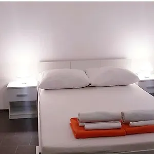 David 3 Apartment